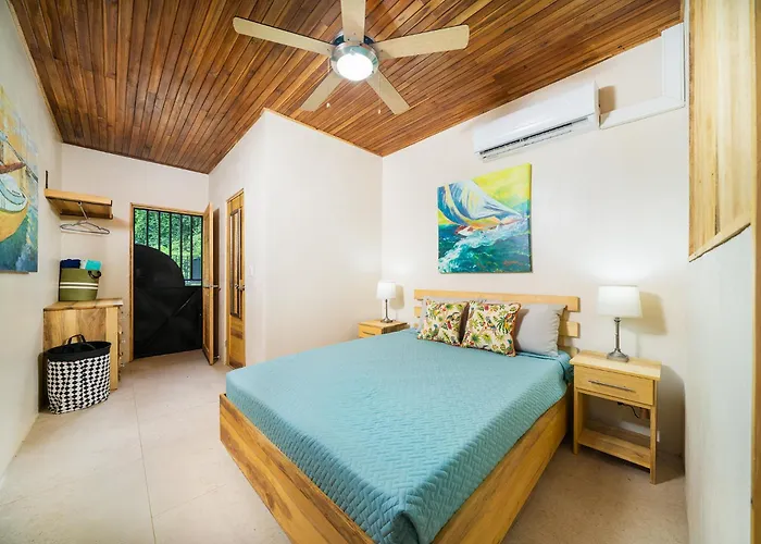 Pequeno Paraiso - New Studio, 10min Walk To Beach, Tranquil - Unit D Potrero (Guanacaste)